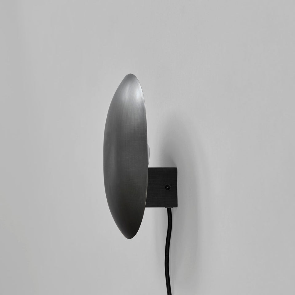 CLAM BRONZE WALL LAMP