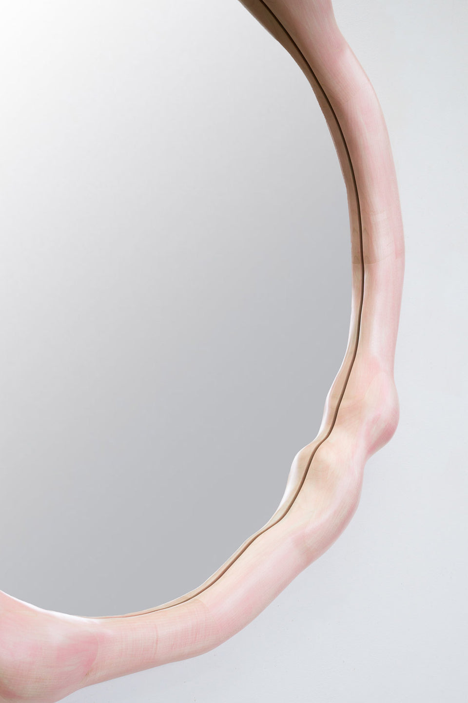 ROUND BLEACHED MAPLE WOOD & ROSA WOOD STAIN MIRROR