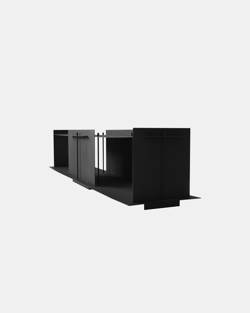 PILIER LOW SIDEBOARD