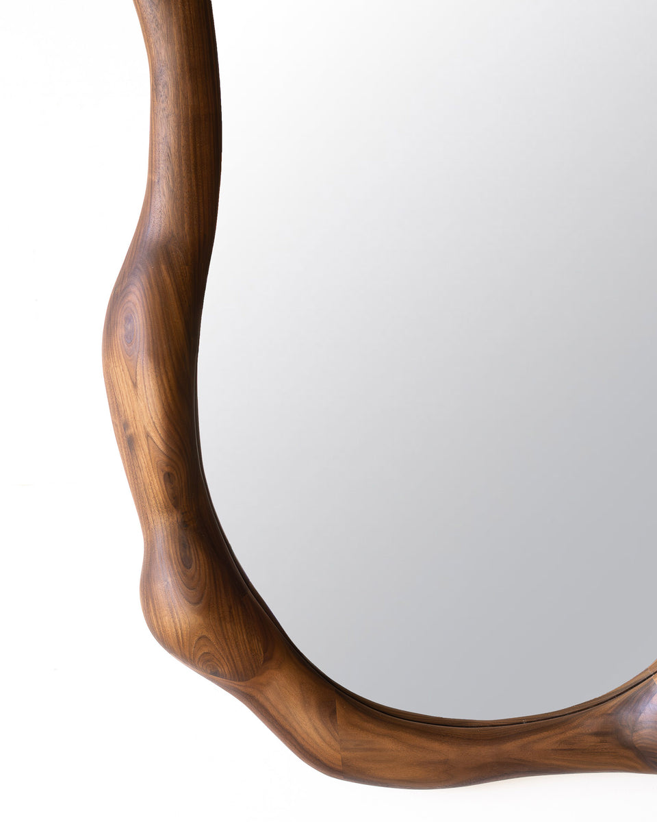 SCULPTURAL MIRROR
