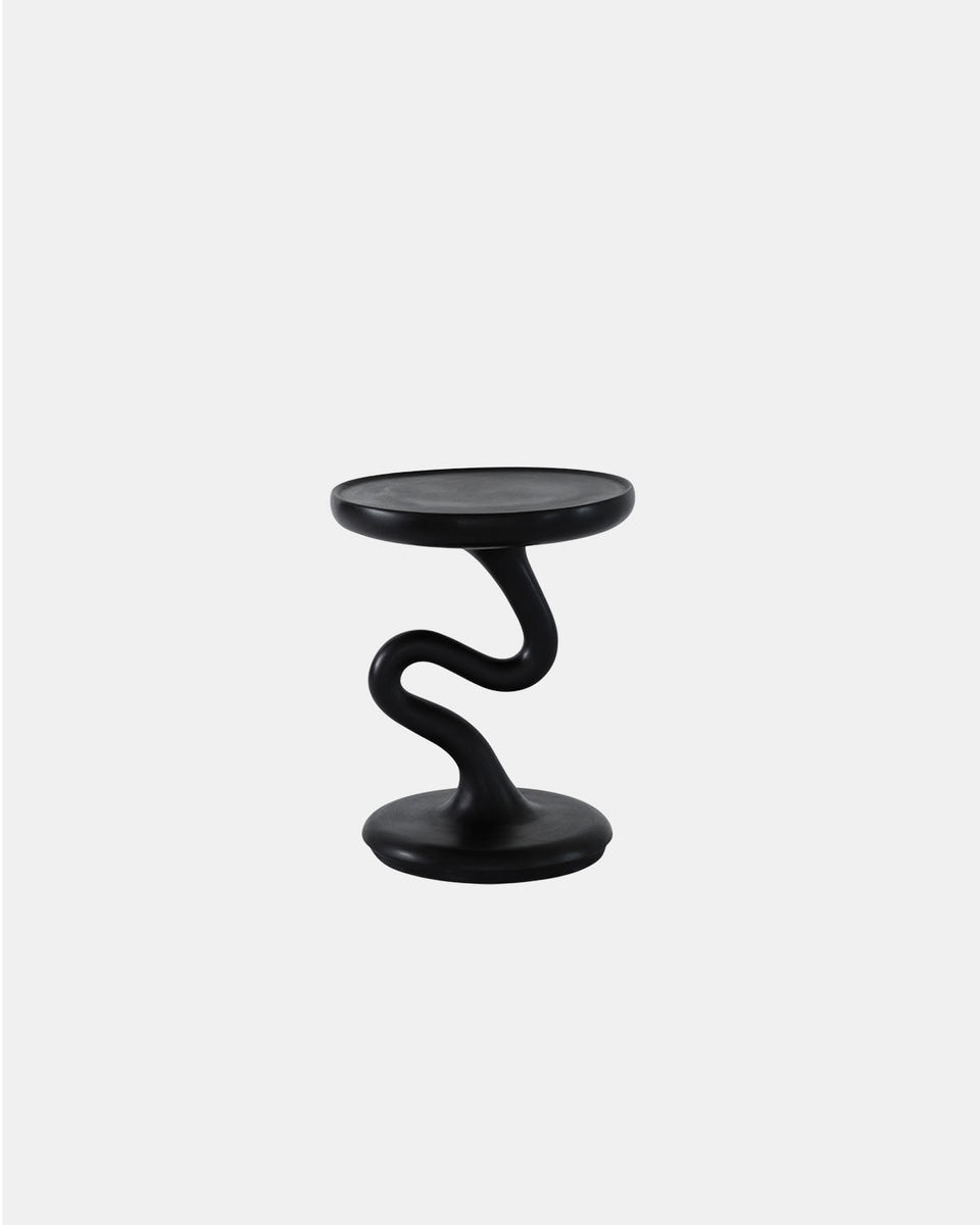 OUT LAND SIDE TABLE