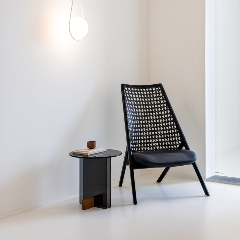 TELA LOUNGE CHAIR IN BLACK