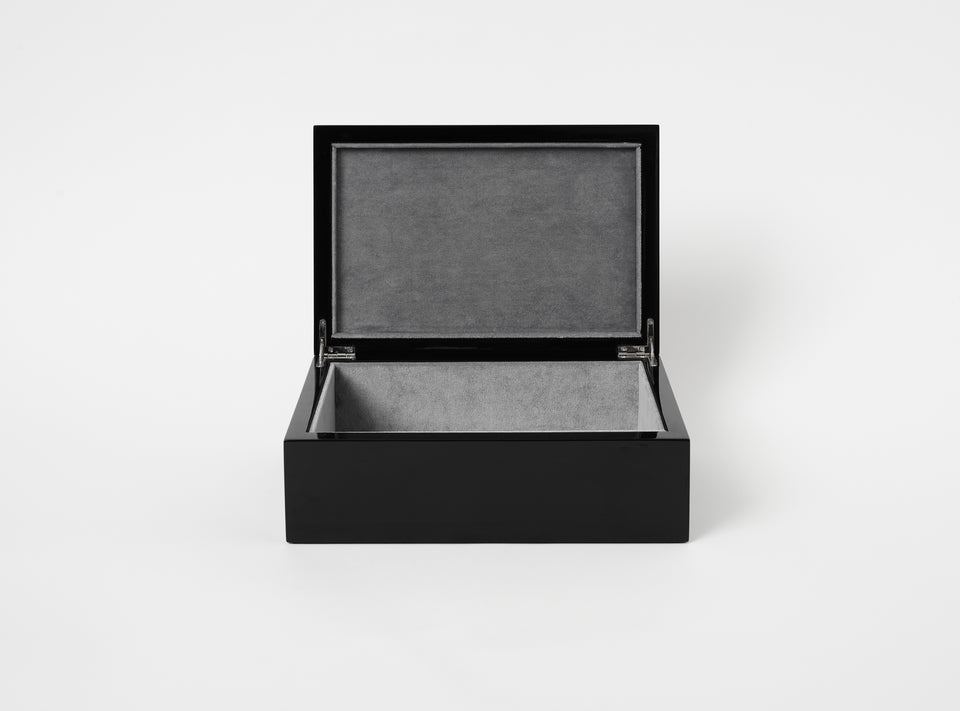 BLACK LACQUER BOX