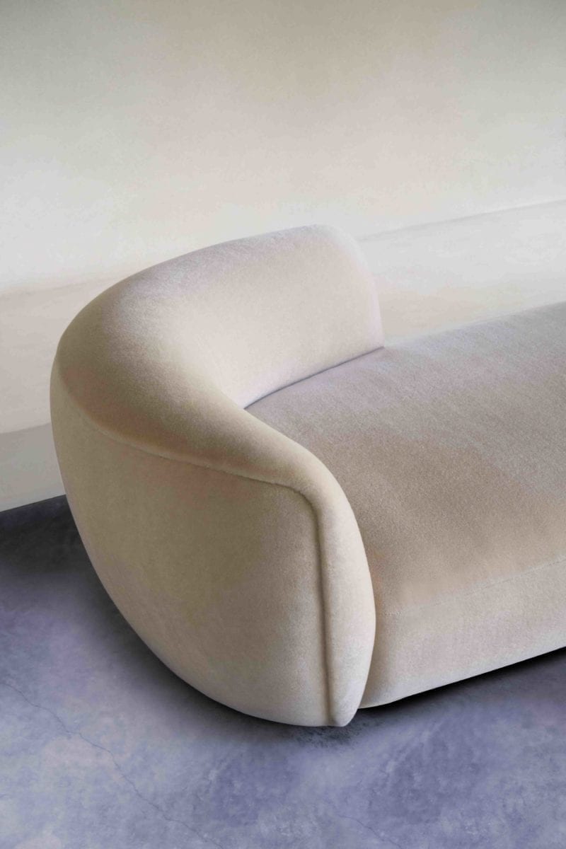 CONFIDENT SOFA