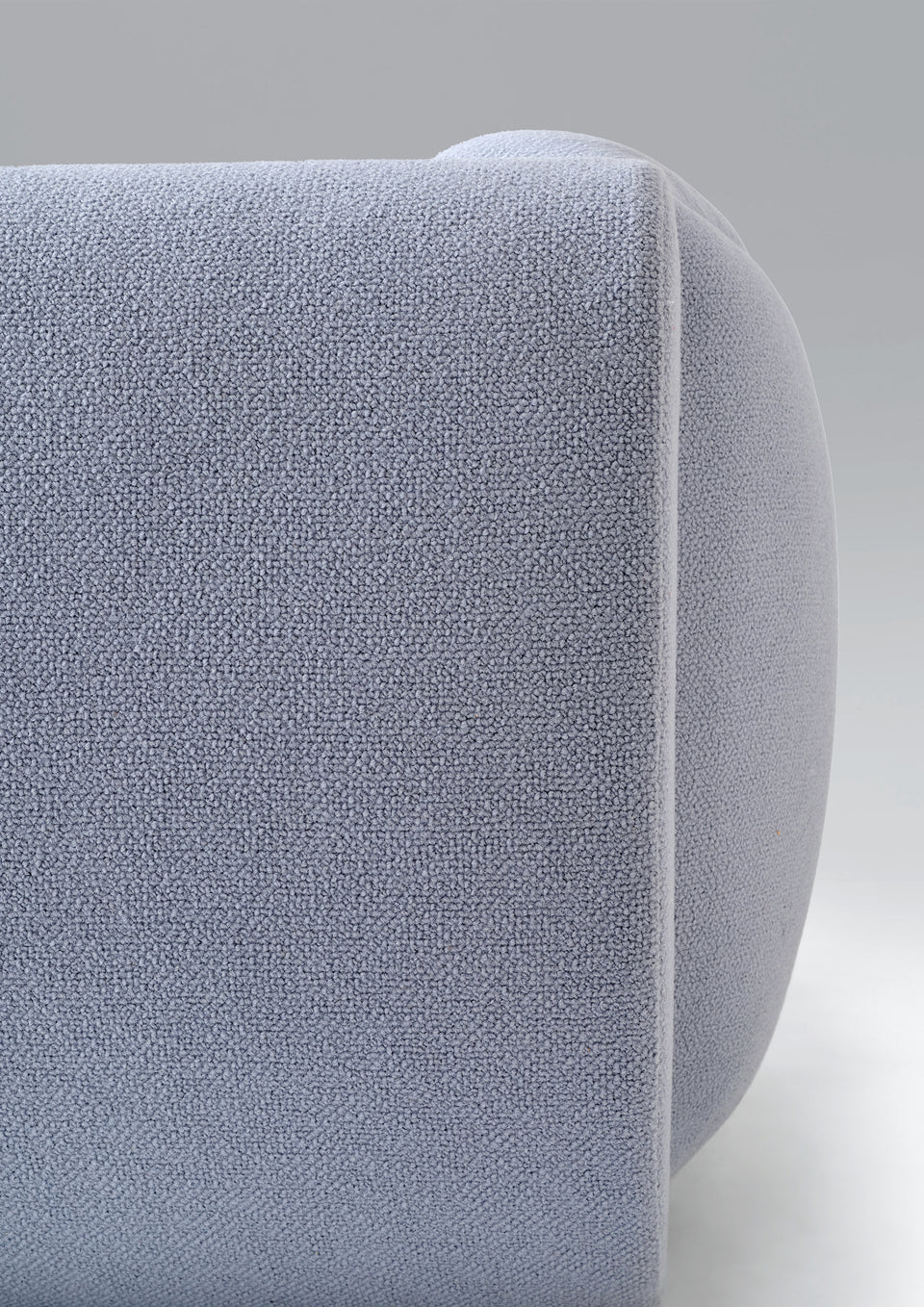 LINEA ARMCHAIR