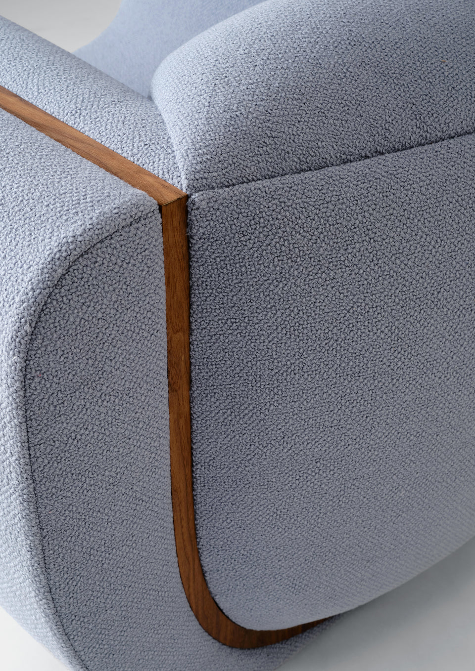 LINEA ARMCHAIR