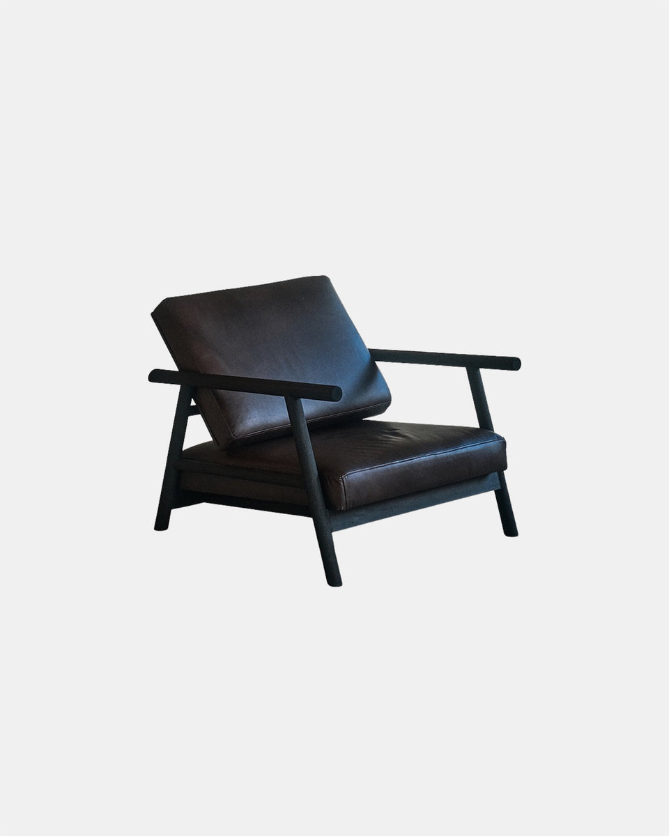 THANATOS ARMCHAIR