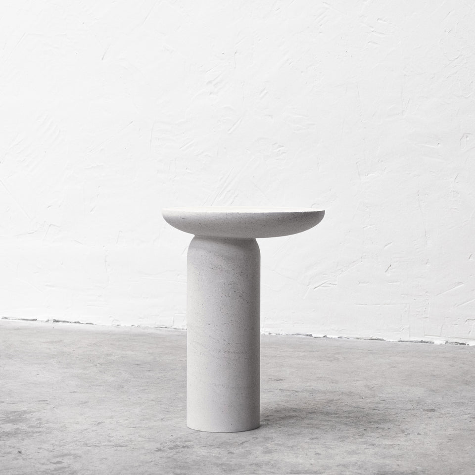 DÉCOMPLEXÉ SIDE TABLE