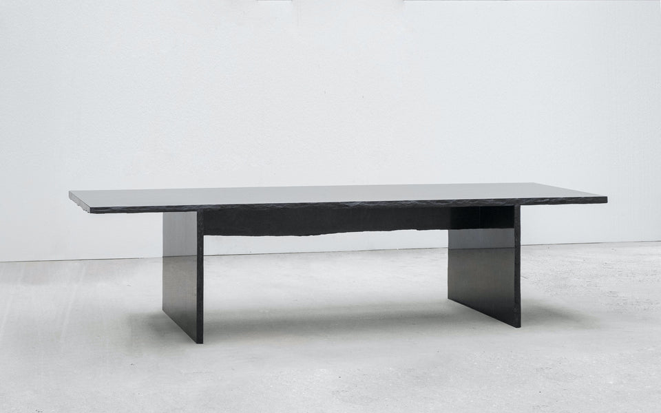 FRUSTE D DINING TABLE