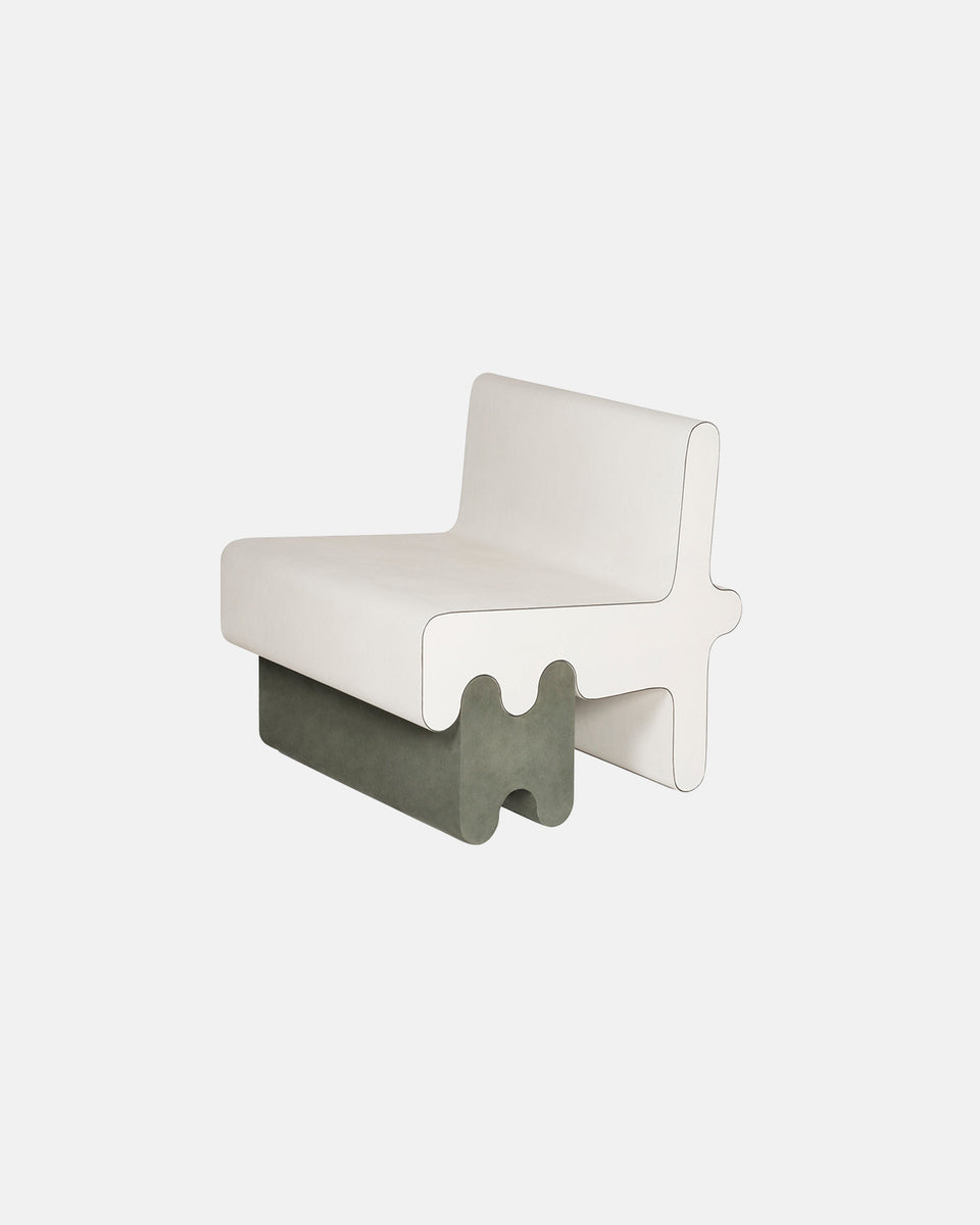 OSSICLE LEATHER CHAIR