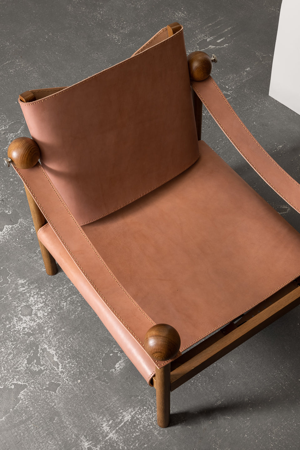 THE SAFARI CHAIR