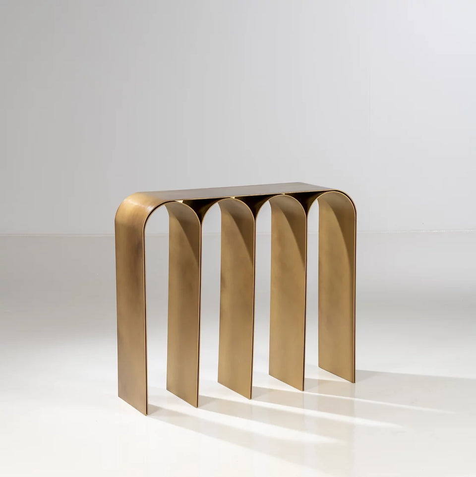 GOLD ARCH CONSOLE